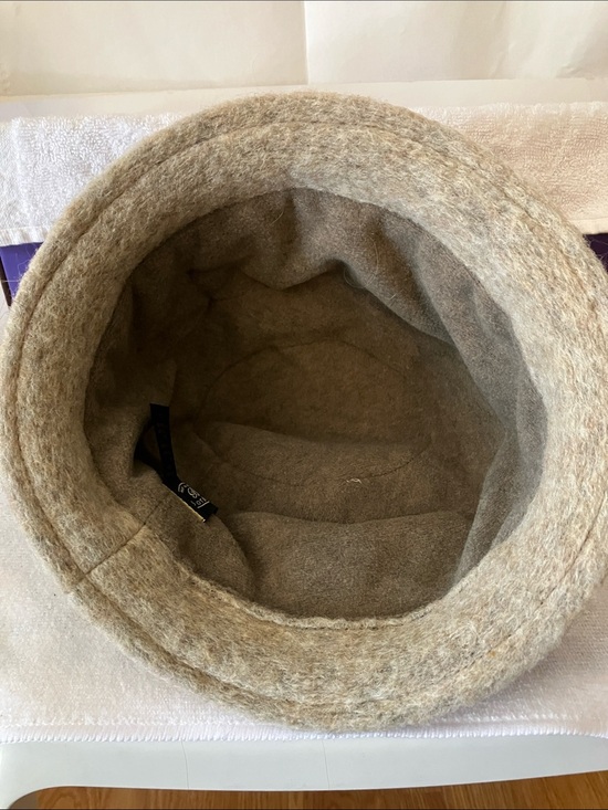 Bordoni Vintage  Beige & Black Women’s Wool Cloche Hat-Italy-Flower Accent main image 7